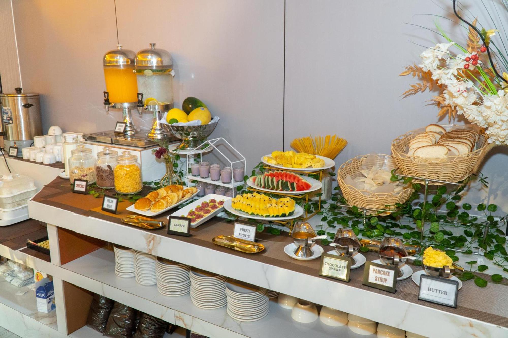 Vienna Hotel Coron